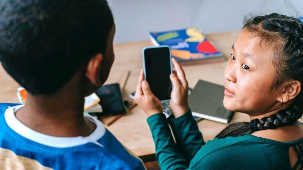 step away quit leave social media tips